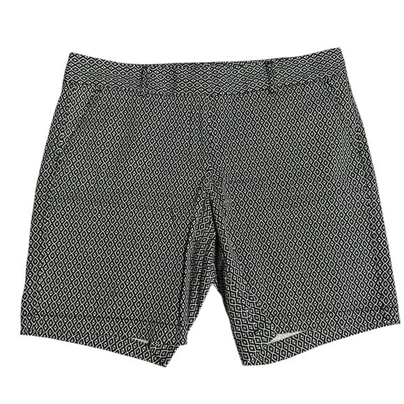 Land'N Sea Bermuda Shorts 12 Black White Cotton Stretch Printed 8" Inseam - Picture 1 of 8